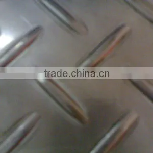 Stainless Steel Checkered Plate thumbnail-1