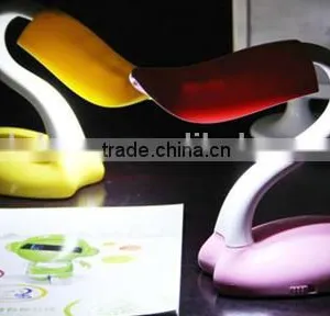 LOVELY DUCK USB RECHARGEABLE LED TABLE LAMP FASHION GIFT thumbnail-1