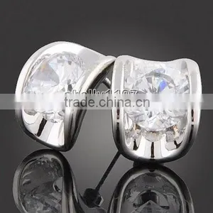 Zircon Gold Stud cz Earrings thumbnail-4