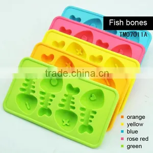 100% Food Grade Wholesale Fish Bone Style Flexible Ice Cube Tray thumbnail-4