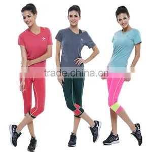 Soft Jersey Short Sleeve and Capris Yoga Wear Women Wholesale Yoga Wear thumbnail-1