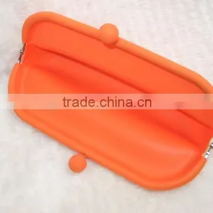 2015 New Style Customiaed Silicone Cosmetic Bag Wholesale Made In China thumbnail-3
