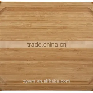 Bamboo Silicone Corner Grip Cutting Board thumbnail-3