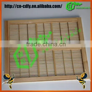 PLASTIC/BAMBOO BEE QUEEN EXCLUDER thumbnail-4