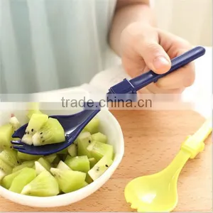 Wholesale Food Grade Safe PP Plastic Ice Cream & Food Spoon Supplier in China,custom Wholesale Safe Grade Plastic Spoon Supplier thumbnail-1
