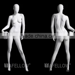 Playing Football Women Mannequin FTF2-EG thumbnail-4