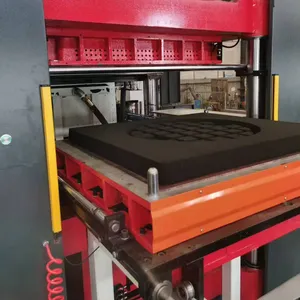 Automatic Boxless Horizontal Molding Machine thumbnail-1