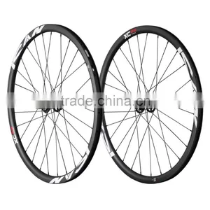 2016 Light Weight and Strong Thru Axle 29er-25c Clincher Carbon Mountain Bike Wheels 29er thumbnail-1