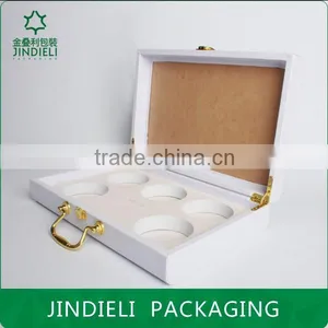 Beautiful White Leather Cosmetic Box Packaging thumbnail-3