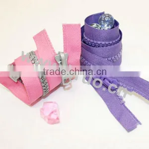 Silver Teeth Nylon Zipper thumbnail-1