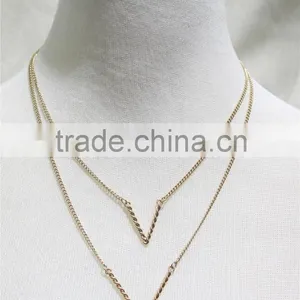 Multi Layered Gold Triangle Necklace Twist Arrowhead Pendant Necklace Layered Necklace Fashion Style Wholesale thumbnail-1