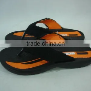 Cool and Fashion Men's Slippers thumbnail-1
