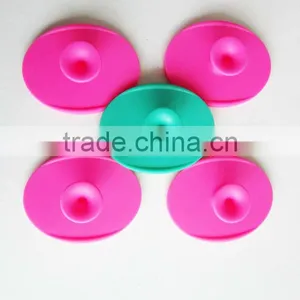 Soft Silicone Facial Cleansing Brush thumbnail-1