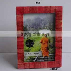 Thin Border Cattle Bone Mosaic Photo Frame With in Red Colour thumbnail-1