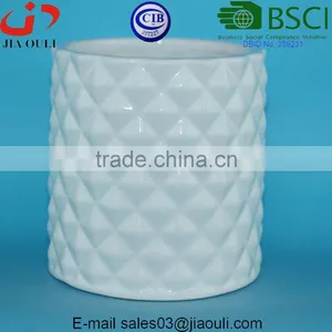 Glazed White Select Vase Ceramic Pineapple Shaped Vase thumbnail-2