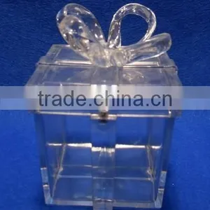 Fancy Christmas Clear Gift Box thumbnail-2