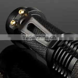 Wholesale Portable Adjustable 300LM 320LM 500LM 600LM Q5 High Power Led Torch Light thumbnail-1