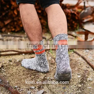 2016 Fashion Men Winter Cotton Funny Football Socks Candy Color British Style Tube Socks Brand Harajuku Sokken thumbnail-2