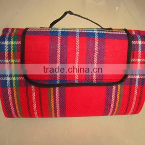 Multi-Purpose Foldable Woven Camping Cushion for Grass Beach thumbnail-3