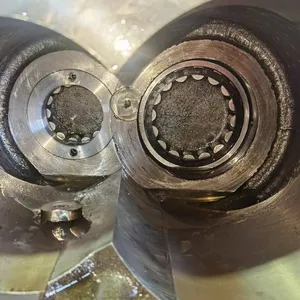 Maintenance for High Noise of Dunham-bush 1215nhf6x6k, Including Replacement of the Main Board of Futian Unit, Repair for Water Ingress in the Motor thumbnail-1