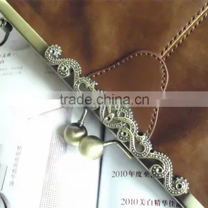 Fashion Bags Handbag and Messenger thumbnail-5