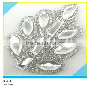 Iron on Glass Stone Decals Hotfix Clear Rhinestone Leaf Design Applique 7x7.5cm thumbnail-2