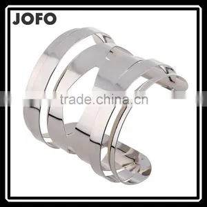 Simple Alloy Silver/Gold Plated Geometric Female Personality Metal Bangles thumbnail-1