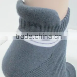 Custom Athletic Men Cushion Sole Socks thumbnail-2