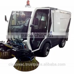 Compact Road Sweeper thumbnail-1