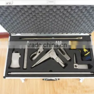 03 Manual Forcible Entry Tools--Pry Axe thumbnail-1