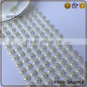 Beautiful Diamond Mesh Fabric Cheap Table Runners for Fancy Banquet thumbnail-1
