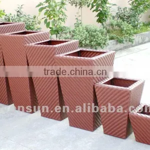 Rattan Floor Vases thumbnail-4