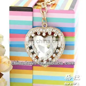 Cheap Golden Metal Frame With Transparent Rhinestone Keychain Heart Shaped CD-KD045 thumbnail-1