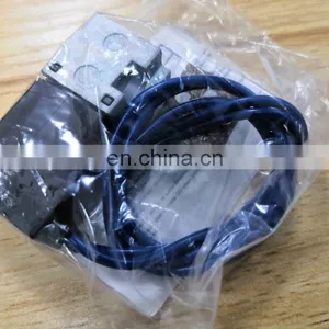 CKD Miniature Solenoid ValveP5132-M6E-AC100V DC24V thumbnail-3