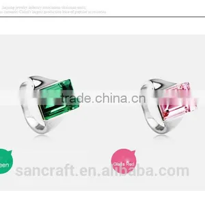 Austrian Crystal Two Color Retaining Single Stone Finger One Stone Ring Designs thumbnail-2