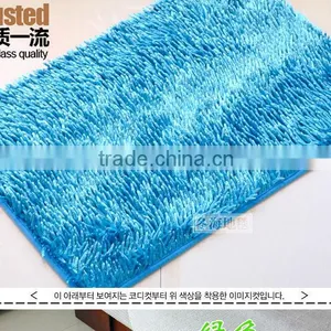 Polyester Bathroom Mat With Anti-slip Base thumbnail-1