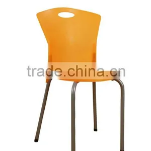 Folding Plastic Chair thumbnail-1