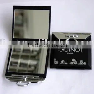Buckles Square of Plastic Cosmetic Mirror thumbnail-1