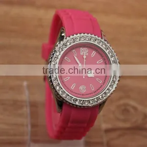 Fashion Diamond Watches thumbnail-1
