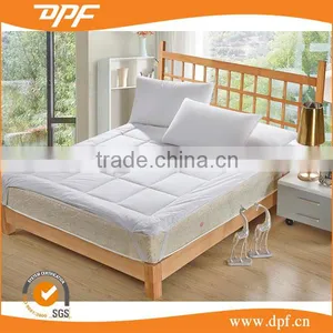 Hotel Bed Waterproof White Plain Fabric Quilted Mattress Topper With Elastic thumbnail-1