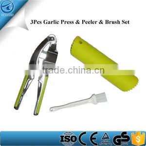 Garlic Press And Peeler Set ,3 Pieces Kichen Tools ,With Stainless Steel Garlic Press ,Silicone Garlic Peeler ,Cleaning Brush thumbnail-1