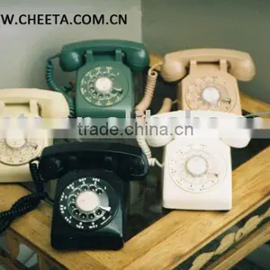 Classic Design Retro 1960s Style Desktop Telephone thumbnail-1