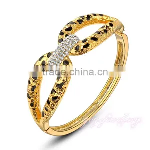 Enamel Metal Copper Magnetic Infinity Bracelet thumbnail-2