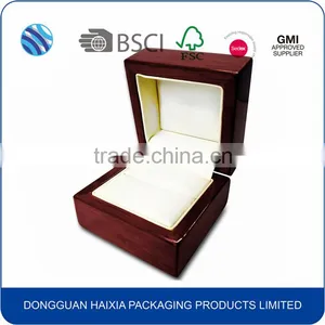 OEM/ODM Handmade Luxury Engagement Ring Box Wholesale thumbnail-1