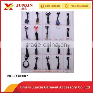 2016 Eco-friendly Custom Cord Locking Plastic Zipper Pull thumbnail-1