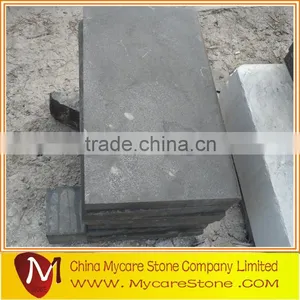 Garden Paver Flamed Blue Limestone thumbnail-2