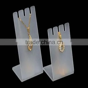 Modern Fashion Acrylic Ring Display Stand thumbnail-1
