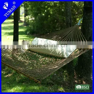 Garden Portable Two Person Cotton Mesh Hammock With Bar thumbnail-1
