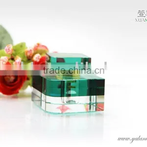 Perfume thumbnail-1
