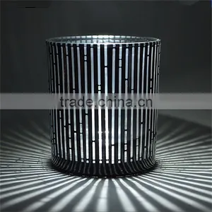 Black Glass Candle Jar With Wooden Lid thumbnail-4
